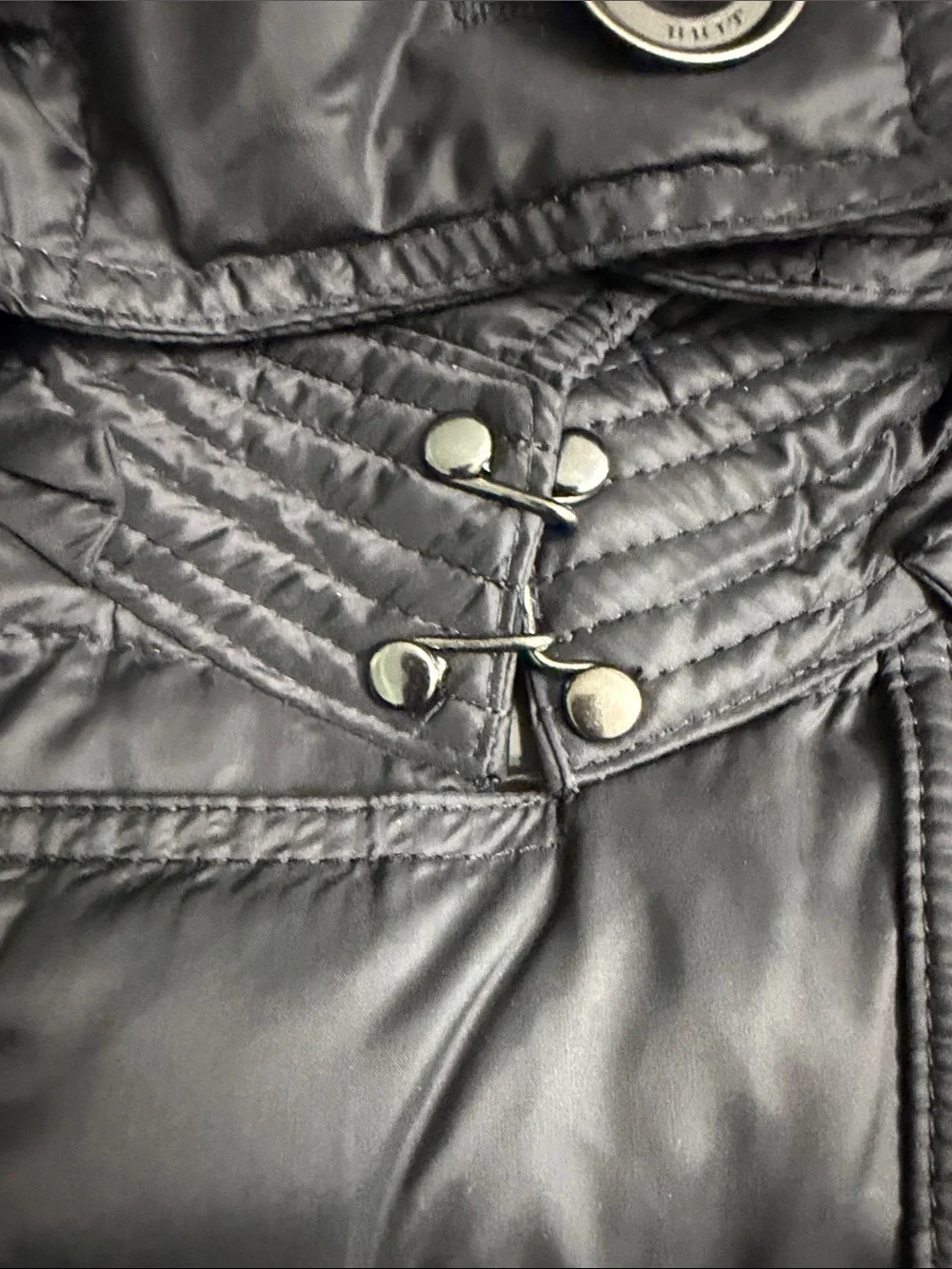 Burberry Black Quilted Down Puffer Jacket with Belt